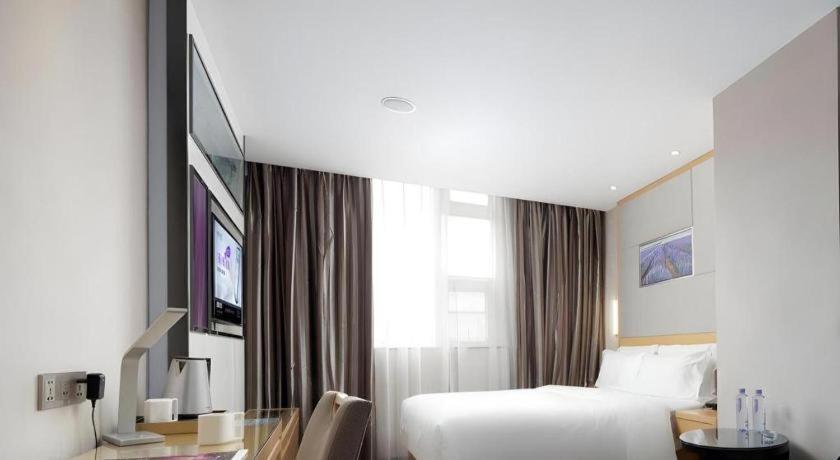 Lavande Hotel Guangzhou Shangxiajiu Pedestrian Street Hualin Temple Metro Station Ngoại thất bức ảnh